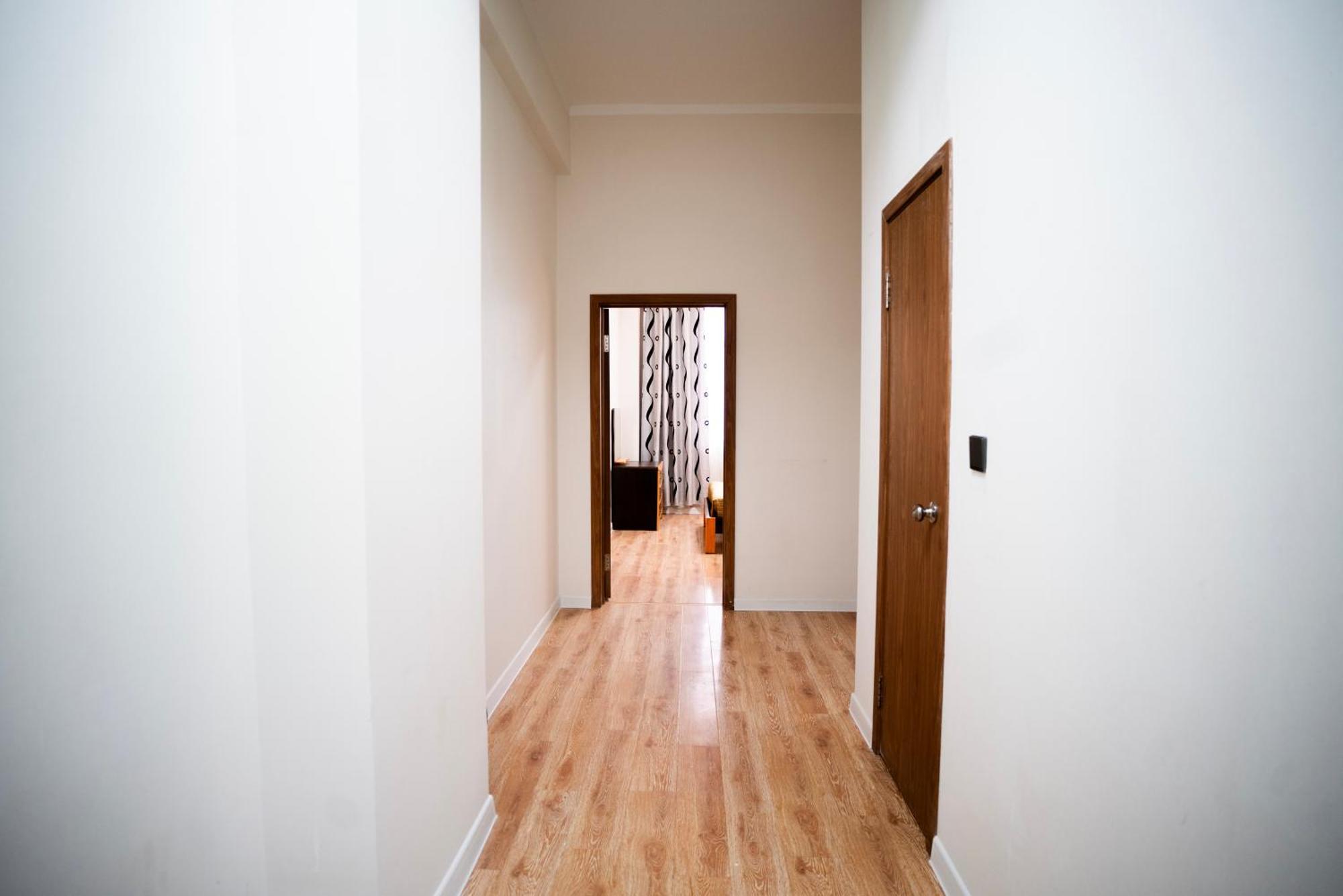 אולן בטור Tsolmon'S Serviced Apartments מראה חיצוני תמונה